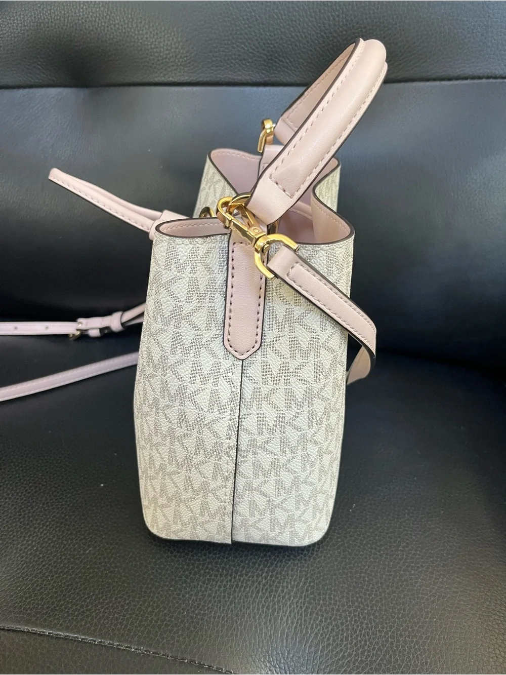Michael Kors Pale Pink and Signature Monogram Bucket Shoulder Bag